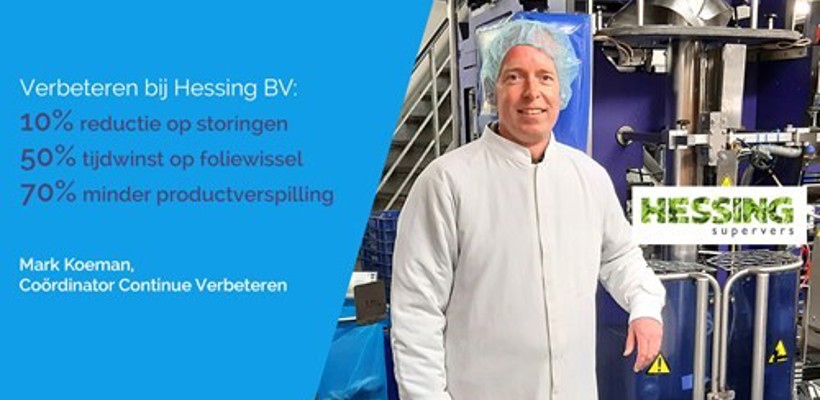 Een man in een witte jas
